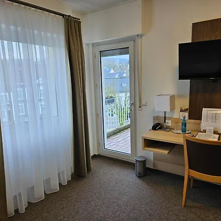 Otel Zum Hollaender 3*